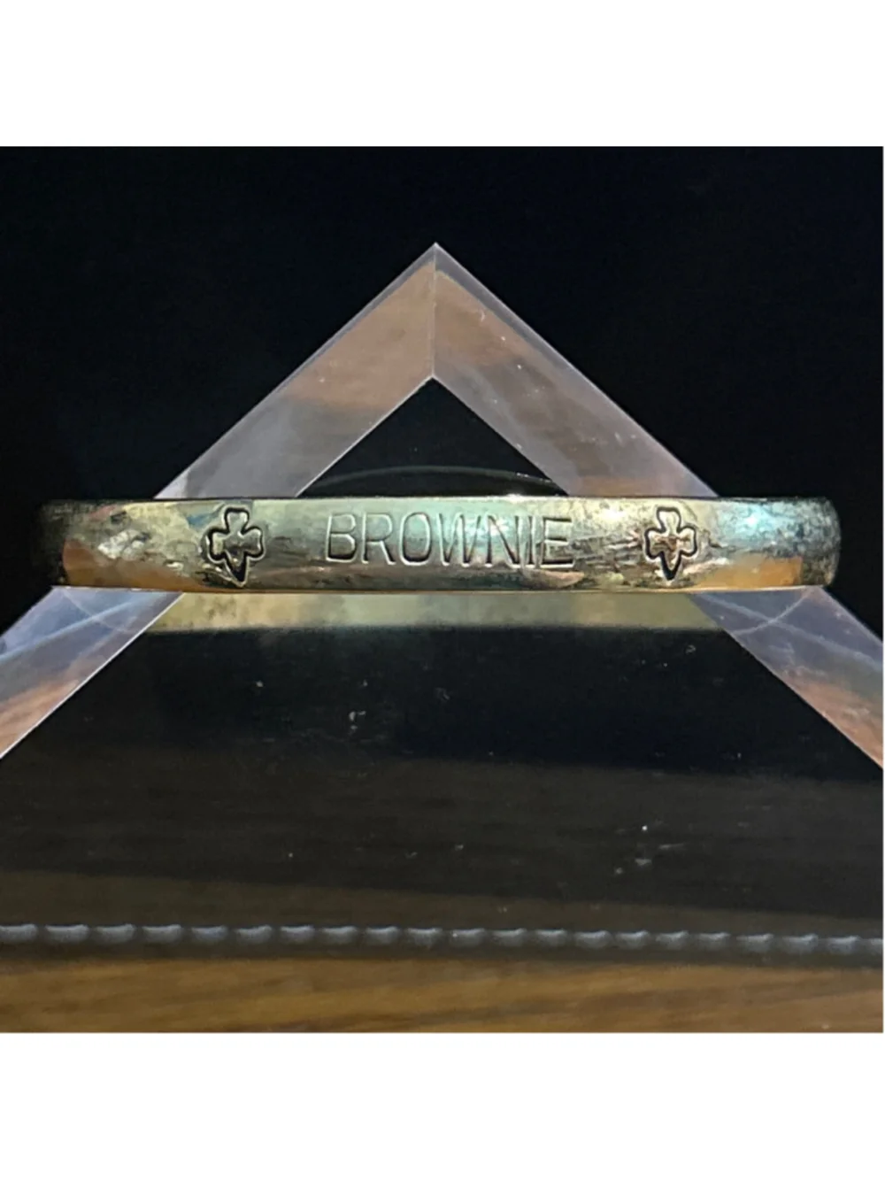 Girls Unbranded Gold Tone Brownie Scout Bangle Bracelet One Size